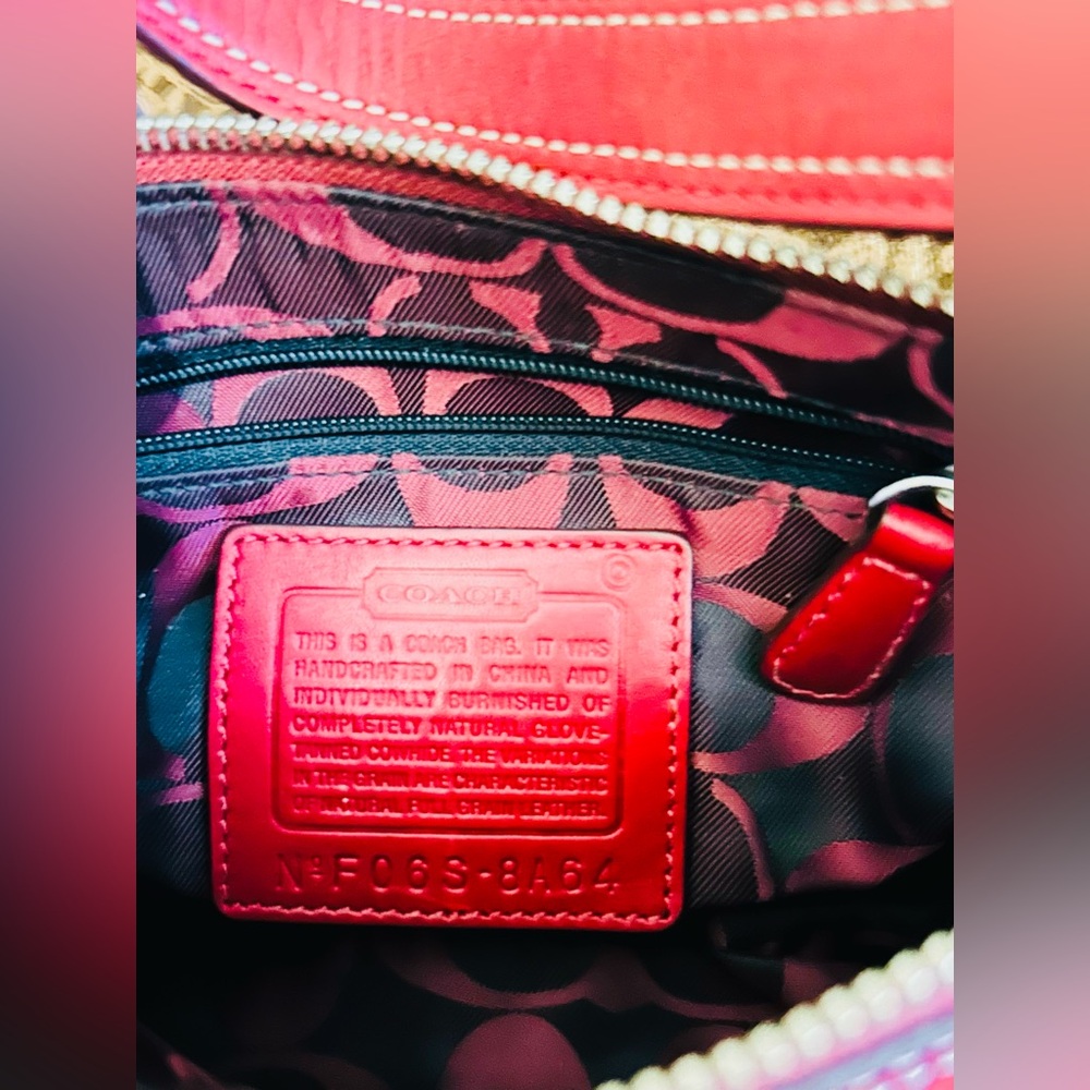 Coach Y2K Vintage Red Baguette Bag, Excellent Condition 🥰 - Picture 5 of 6